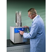 用于容量移液管的Labconco ScrubAir移液管洗涤器/干燥器;与实验室操作员一起显示