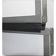 内门采用双刀片垫圈，可消除霜冻