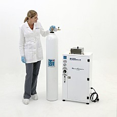 带气瓶和增压模块的氮气发生器