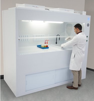 半导体制造:专注于湿式加工设备