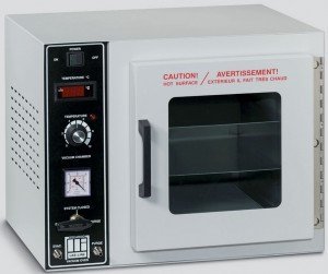 Vacuum Oven by Thermo Fisher heats up to 220°C